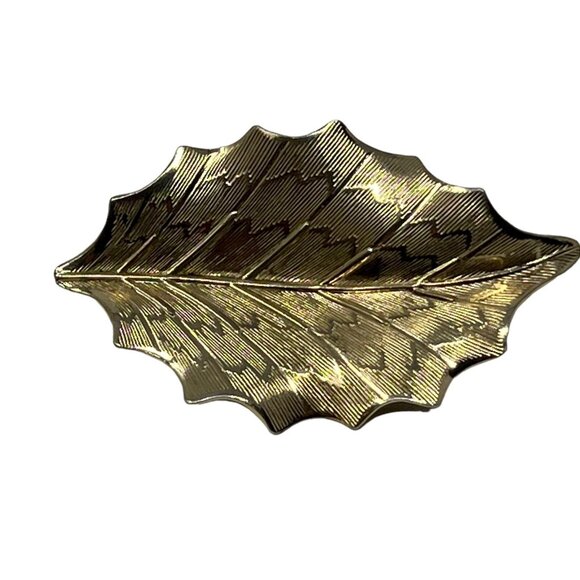 Vintage Leaf Brooch Brushed Gold Tone Engraved Veins Fall Pin - Picture 6 of 7